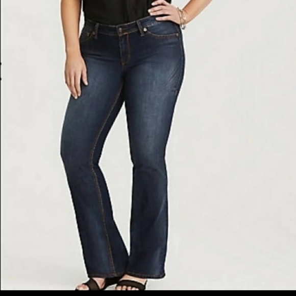 Torrid Premium Barely Boot Jeans 28R - Picture 12 of 12